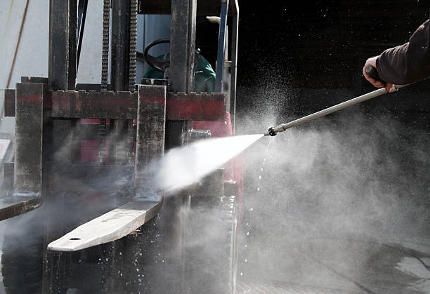 Playground Equipment Cleaning in Saunders Lake, OR